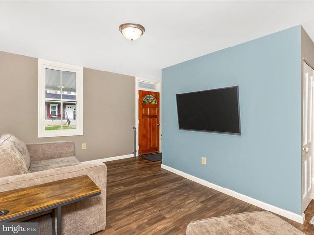 417 W FIFTH STREET, Waynesboro, PA 17268