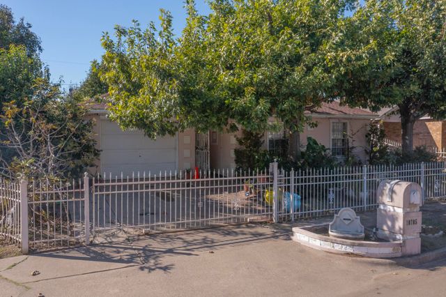 10705 Kendall Square Drive, Dallas, TX 75217