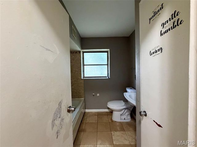 107 Habecking Drive, St Louis, MO 63137