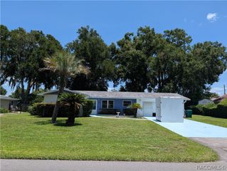 3505 S Country Club Drive, Inverness, FL 34450