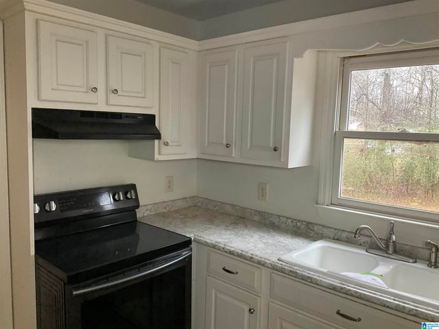 1058 KINGS FOREST DRIVE, Leeds, AL 35094