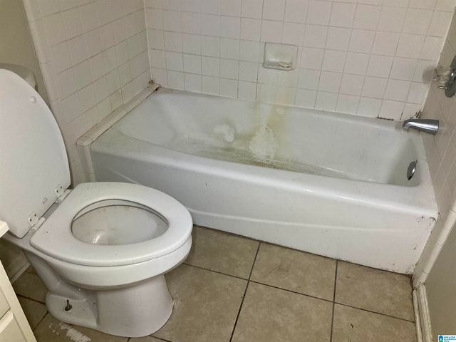 1058 KINGS FOREST DRIVE, Leeds, AL 35094