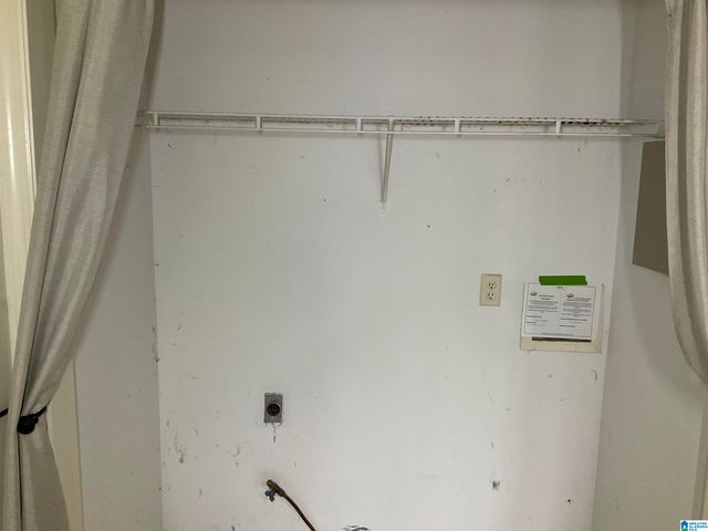 1058 KINGS FOREST DRIVE, Leeds, AL 35094