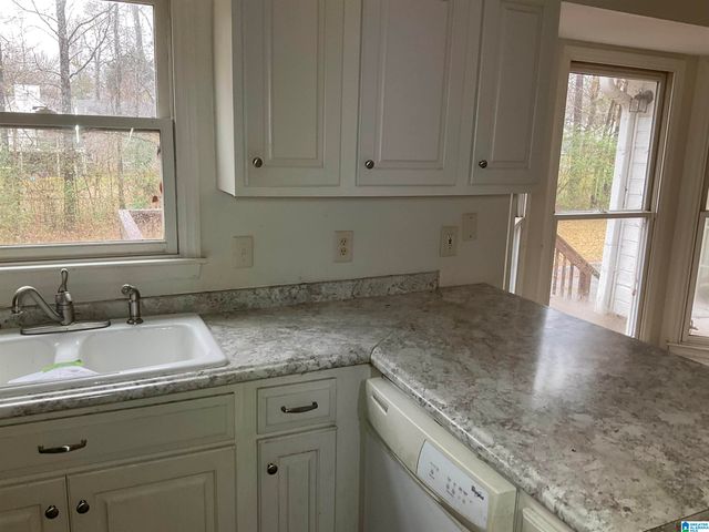 1058 KINGS FOREST DRIVE, Leeds, AL 35094