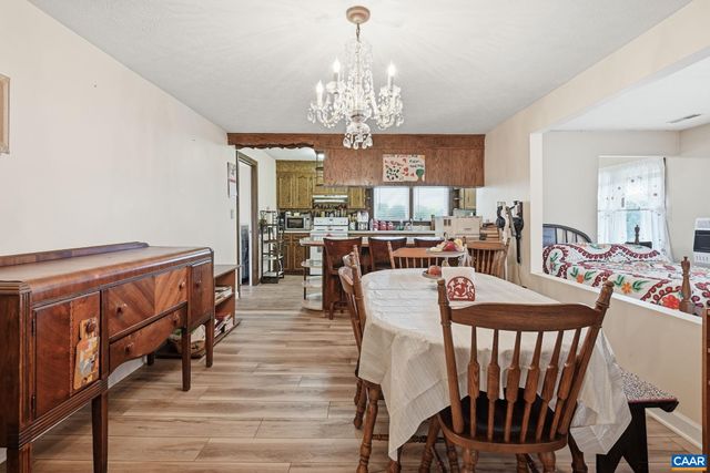10002 DYKE RD, Stanardsville, VA 22973