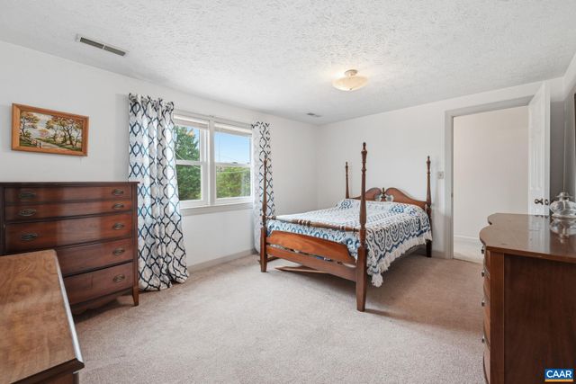 10002 DYKE RD, Stanardsville, VA 22973
