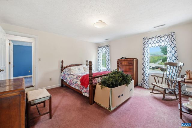 10002 DYKE RD, Stanardsville, VA 22973