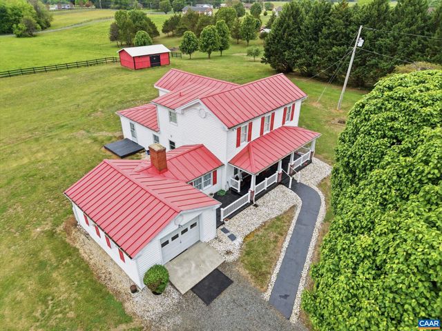 10002 DYKE RD, Stanardsville, VA 22973