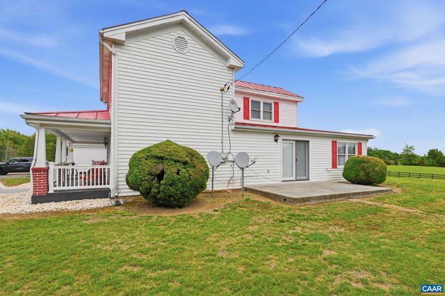 10002 DYKE RD, Stanardsville, VA 22973