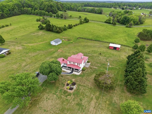 10002 DYKE RD, Stanardsville, VA 22973