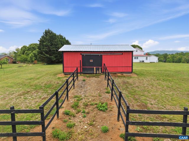 10002 DYKE RD, Stanardsville, VA 22973