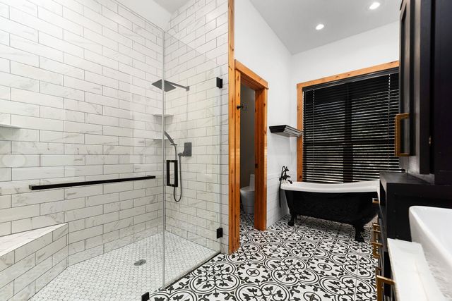 967 FALCONWOOD DR, San Marcos, TX 78666