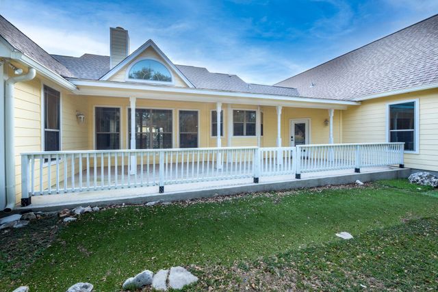 967 FALCONWOOD DR, San Marcos, TX 78666