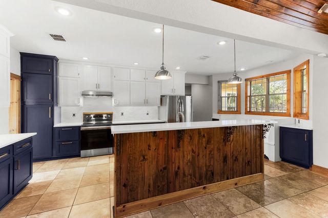 967 FALCONWOOD DR, San Marcos, TX 78666