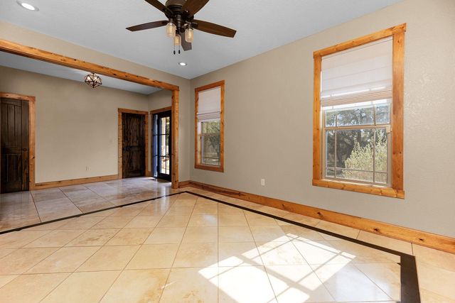 967 FALCONWOOD DR, San Marcos, TX 78666