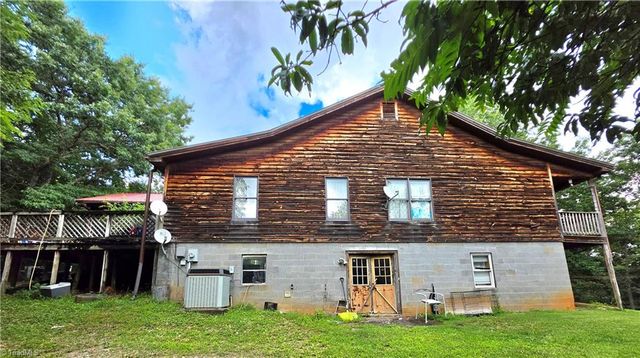 179 Caseys Crossing Trail, Lowgap, NC 27024