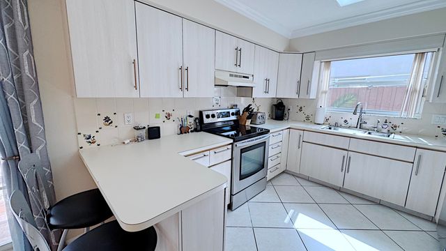 310 SE 4TH Terrace, Dania Beach, FL 33004