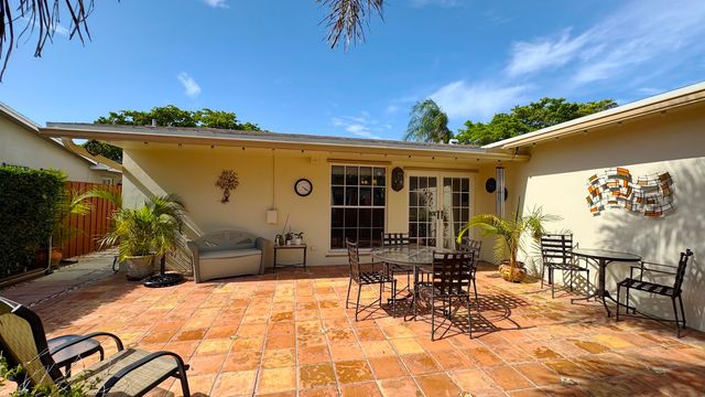 310 SE 4TH Terrace, Dania Beach, FL 33004