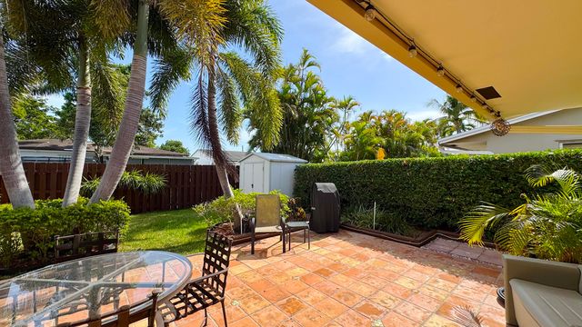 310 SE 4TH Terrace, Dania Beach, FL 33004