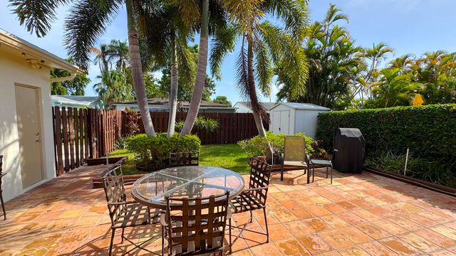 310 SE 4TH Terrace, Dania Beach, FL 33004