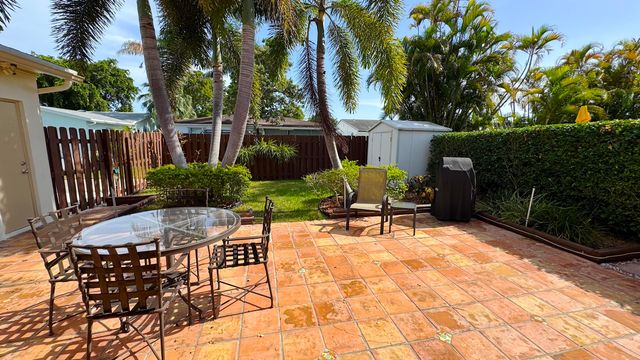 310 SE 4TH Terrace, Dania Beach, FL 33004