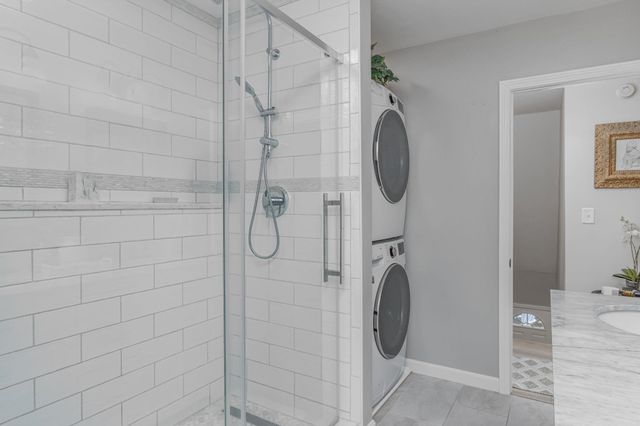 29 Barbour Road, Hampton, NH 03842