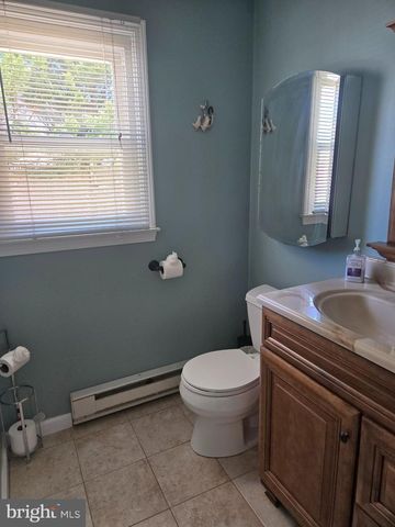 351 W 10TH ST, Ship Bottom, NJ 08008