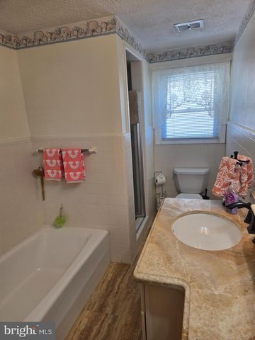 351 W 10TH ST, Ship Bottom, NJ 08008