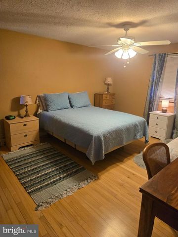 351 W 10TH ST, Ship Bottom, NJ 08008