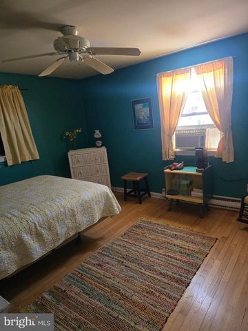 351 W 10TH ST, Ship Bottom, NJ 08008