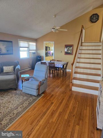 351 W 10TH ST, Ship Bottom, NJ 08008