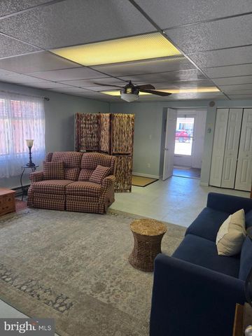 351 W 10TH ST, Ship Bottom, NJ 08008