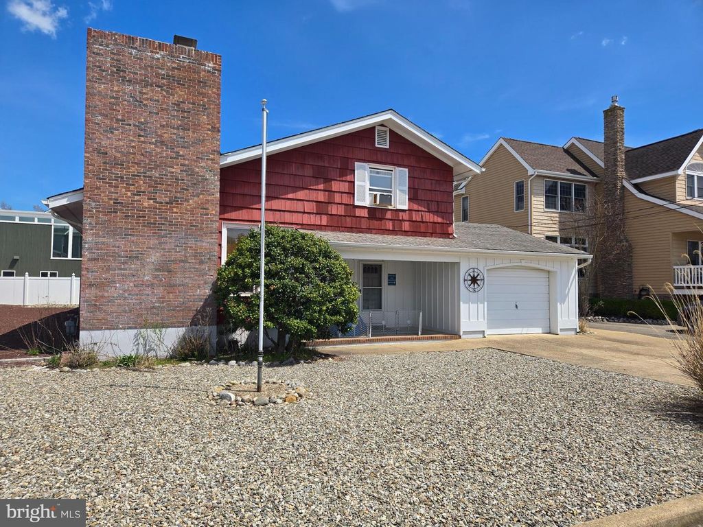 351 W 10TH ST, Ship Bottom, NJ 08008