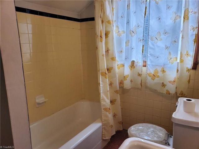 1701 Greenfield Street, Winston-salem, NC 27127