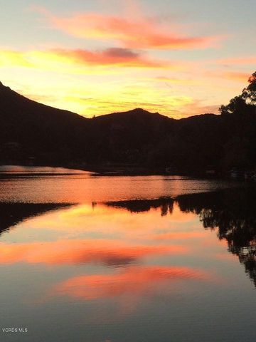 2026 Lakeshore Drive, Agoura Hills, CA 91301