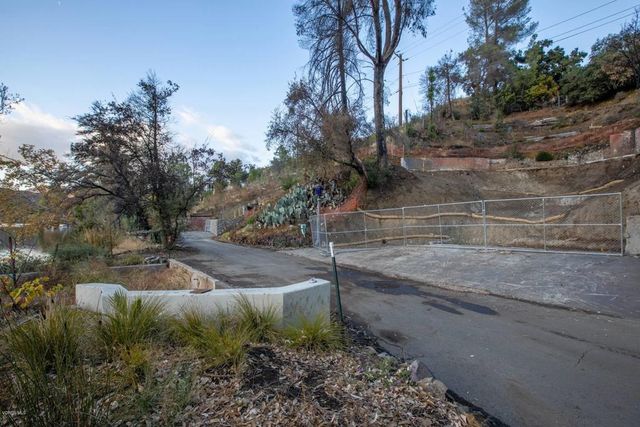 2026 Lakeshore Drive, Agoura Hills, CA 91301