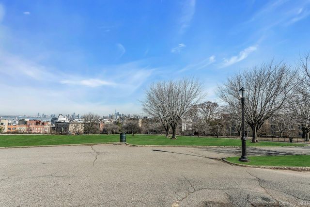 561 41st Street 2C, Brooklyn, NY 11232