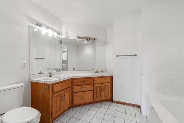4233 93rd Avenue N, Brooklyn Park, MN 55443