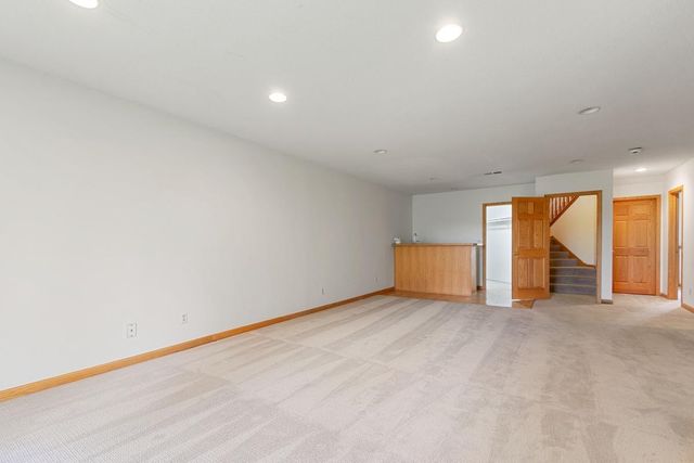 4233 93rd Avenue N, Brooklyn Park, MN 55443