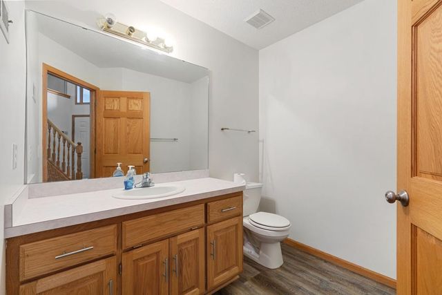 4233 93rd Avenue N, Brooklyn Park, MN 55443