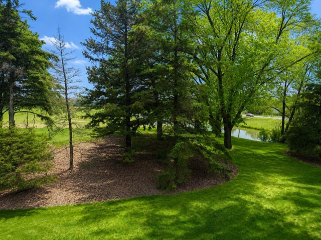 4233 93rd Avenue N, Brooklyn Park, MN 55443