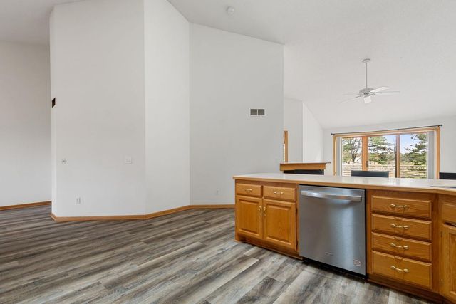 4233 93rd Avenue N, Brooklyn Park, MN 55443