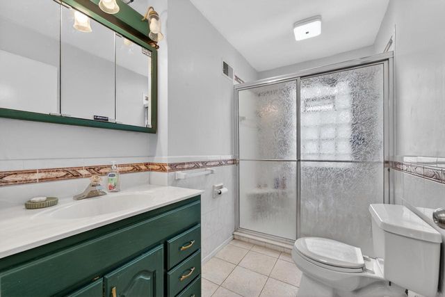 2919 Drexel AVENUE, Racine, WI 53403