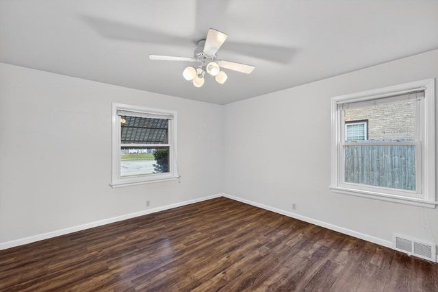 2919 Drexel AVENUE, Racine, WI 53403