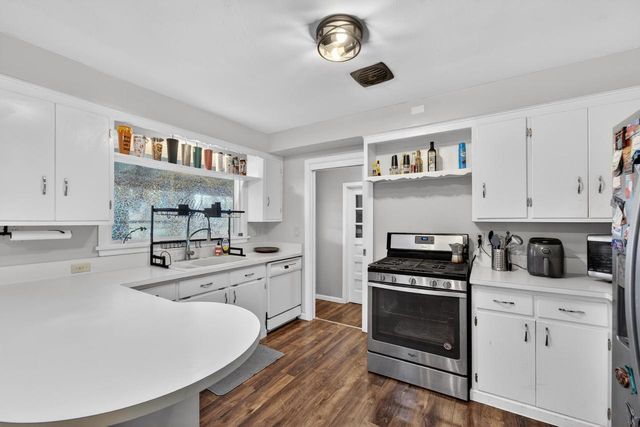 2919 Drexel AVENUE, Racine, WI 53403