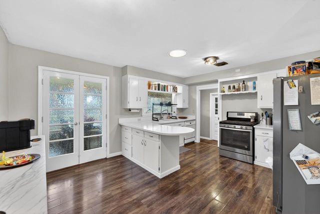 2919 Drexel AVENUE, Racine, WI 53403