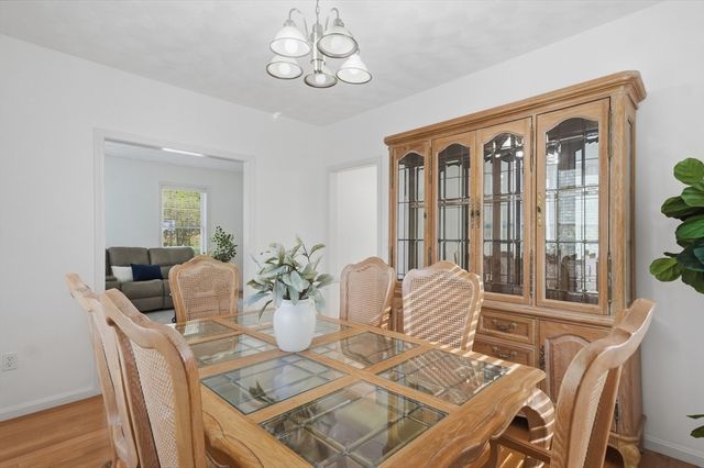 8 Coolidge Street, Westford, MA 01886