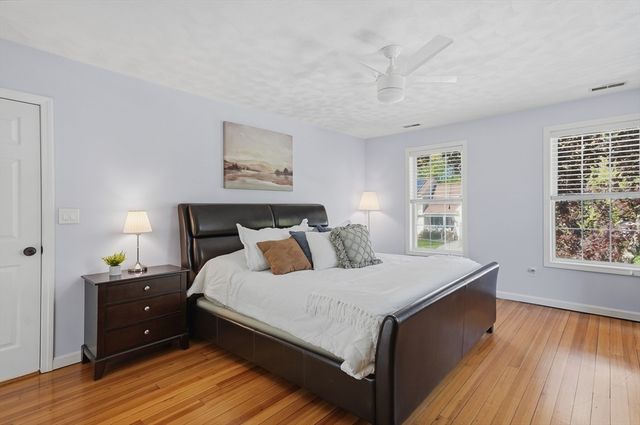 8 Coolidge Street, Westford, MA 01886