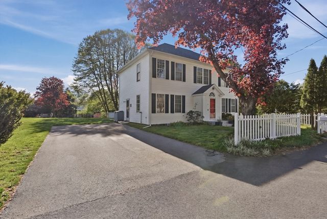 8 Coolidge Street, Westford, MA 01886