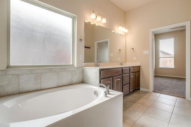 205 Mineral Point Drive, Aledo, TX 76008